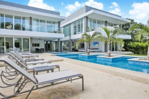 Screenshot_20250723_183604_Vrbo