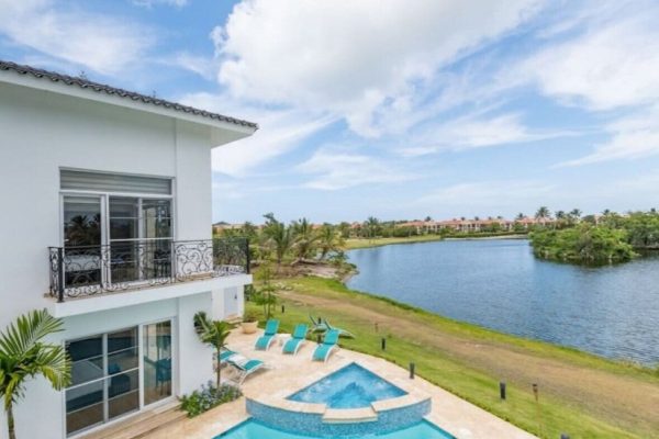 Screenshot_20250723_183800_Vrbo