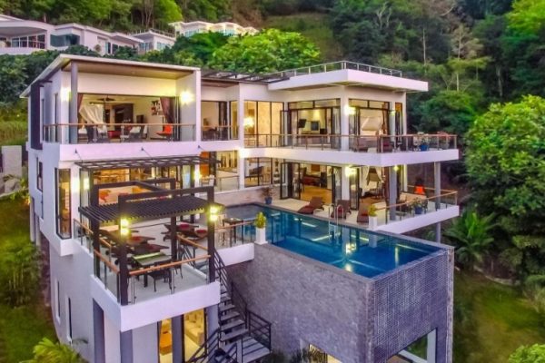 main pic of villa